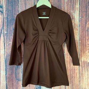 Patagonia size Medium Brown stretchy top
